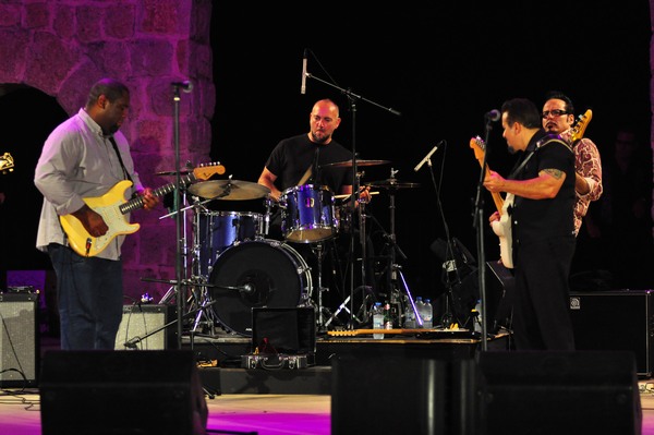 California All Star Blues Band at Zouk Mikael